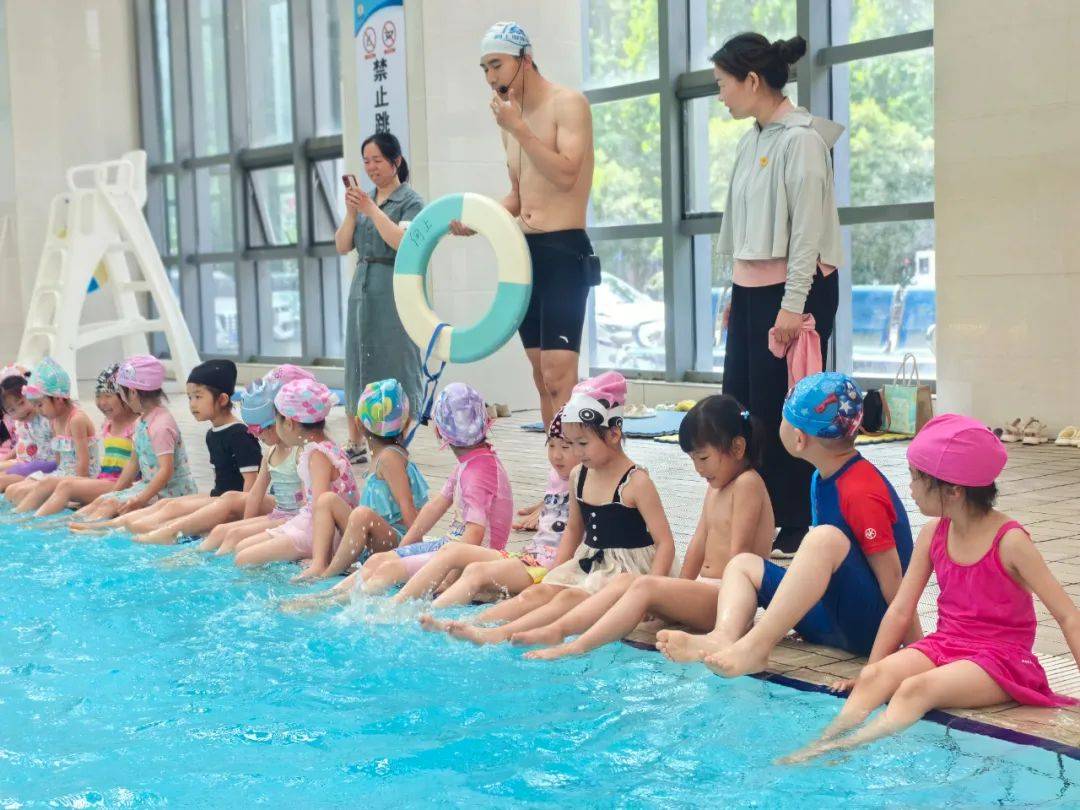 走进游泳馆，来一场“沉浸式”防溺水安全教育