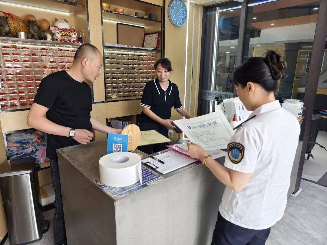 大夏天来了，宝山加大力度联合检查寻找游泳馆“短板”