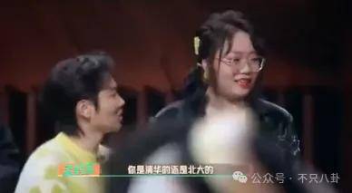 她到底会不会游泳？这位名校才女被质疑造假了！