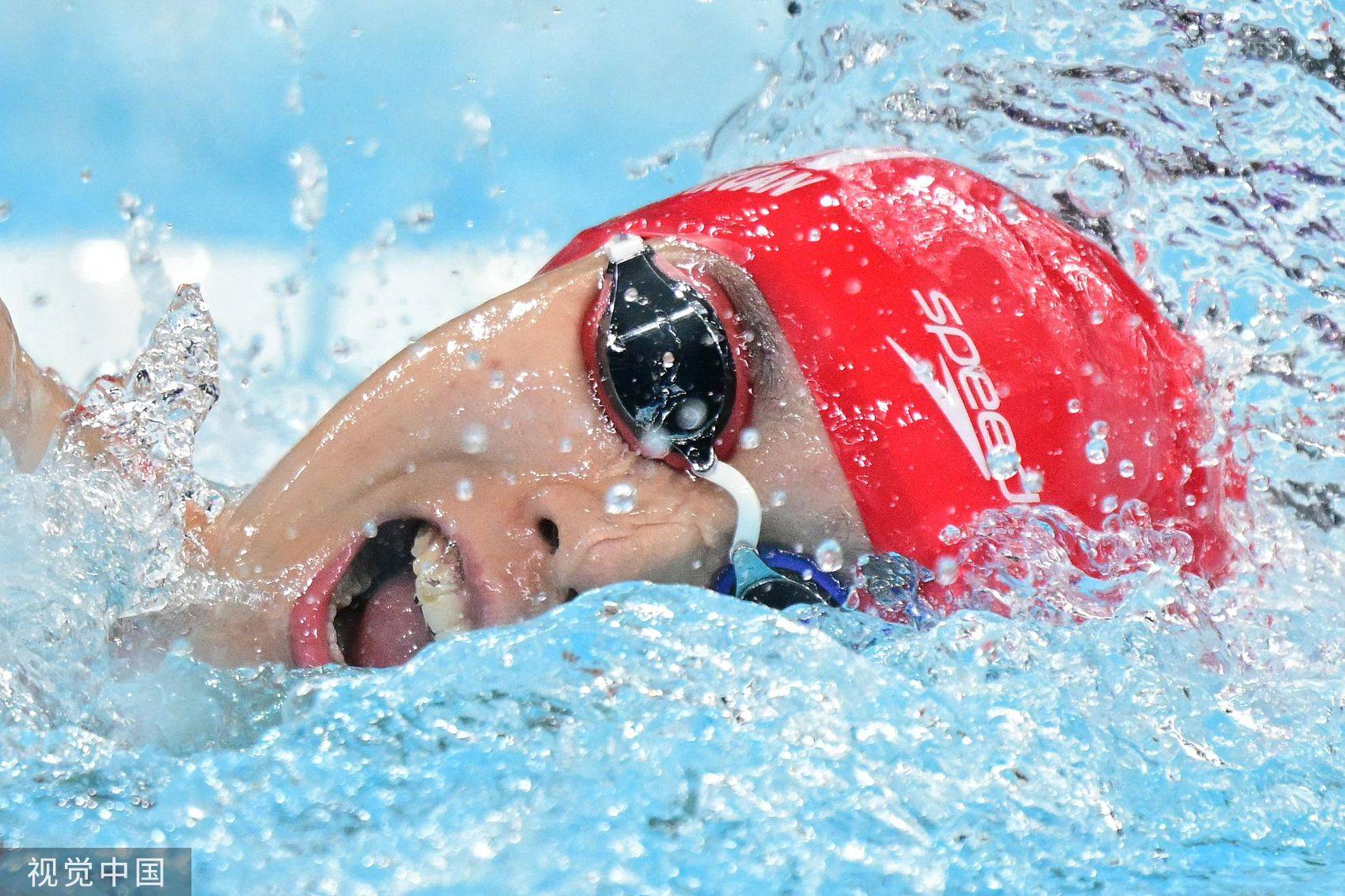 游泳综述-杨浚瑄吴卿风100自晋级 男子4X200自接力进决赛