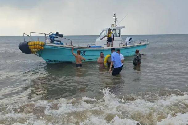 事发大连一海域！17岁女孩下海游泳后，消失在海中……警民联手救援