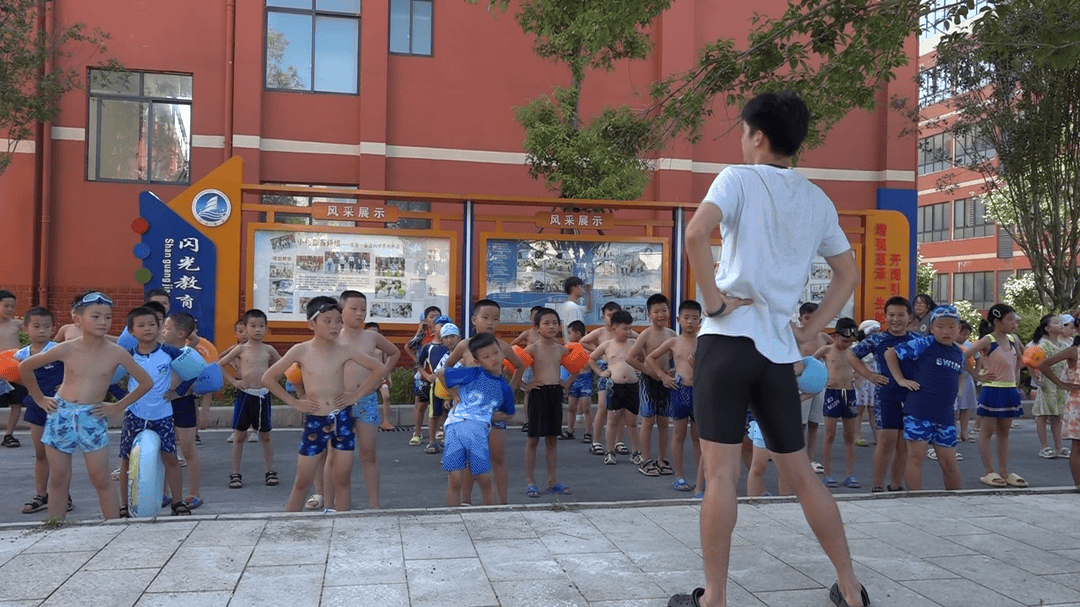 江永：让游泳成为小学生的“必修课”