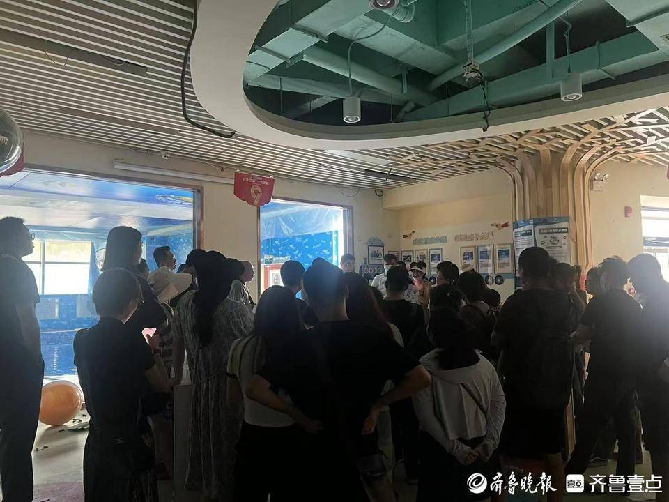 呣卡游泳店周年庆后闭店，千余市民退费难！警方：已立案